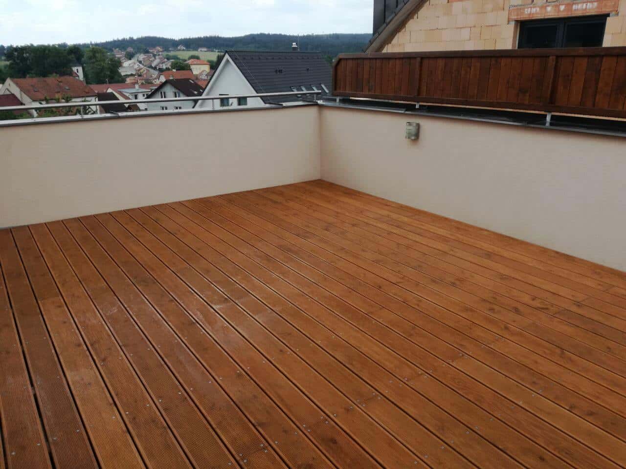 Přístřešek a terasa, Ochoz u Brna